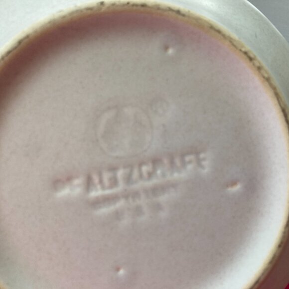 Vtg Pfaltzgraff Yorktowne Stoneware 6.5" Saucers (4) USA - Picture 4 of 4